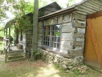 Campbell County Log Cabin Museum